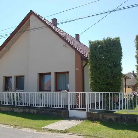 In Balatonmariafürdo 19233 *