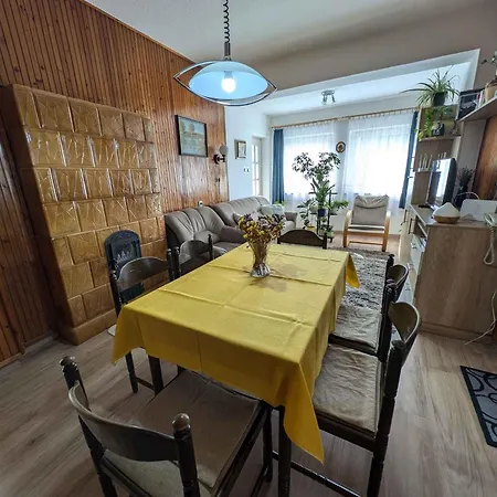 In 19233 * Balatonmáriafürdő